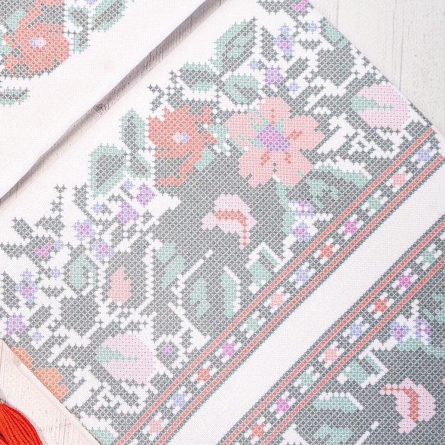 Ręcznie haftowane próbki wzorów