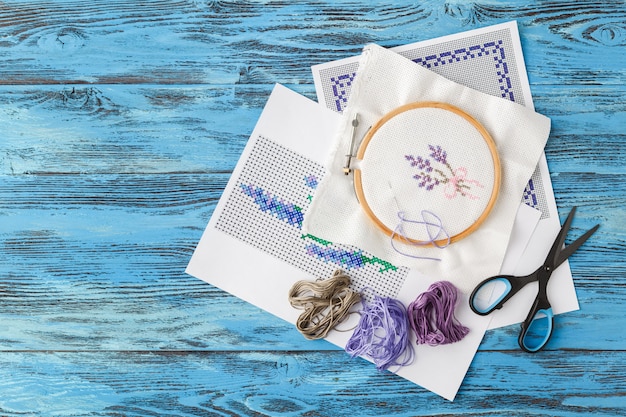 Katalog zestawów do haftu